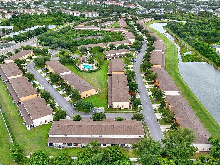 2630 Edgewater Falls Dr #0 — Photo 30