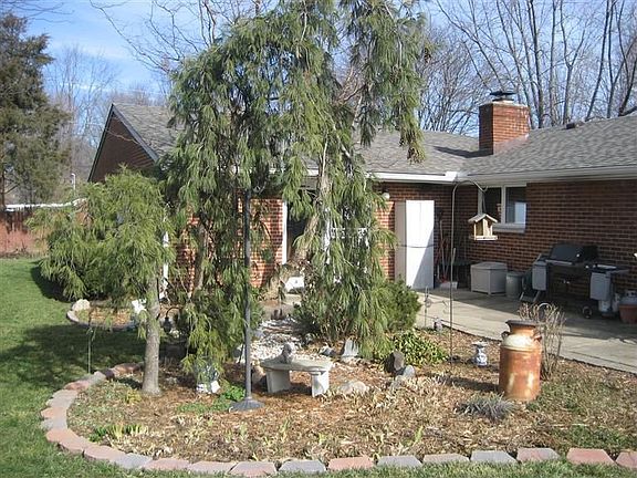 5th image of 5025 Dobbs Dr
