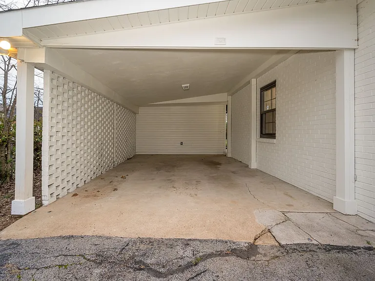 504 Bismark Dr — Photo 35