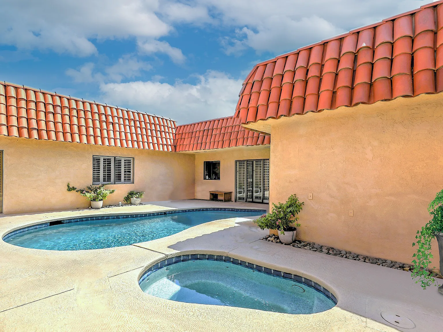 72816 Mesa View Dr — Photo 2