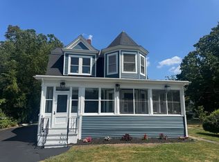 1220 Gardners Neck Rd, Swansea, MA 02777