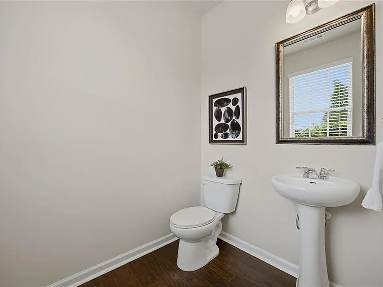 3110 Boxwood Xing — Photo 22