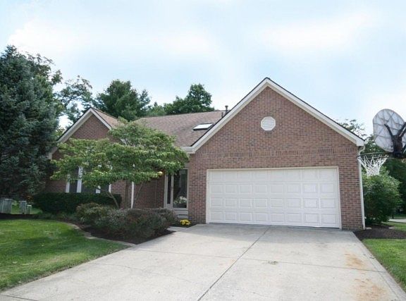 2nd image of 456 Howland Dr