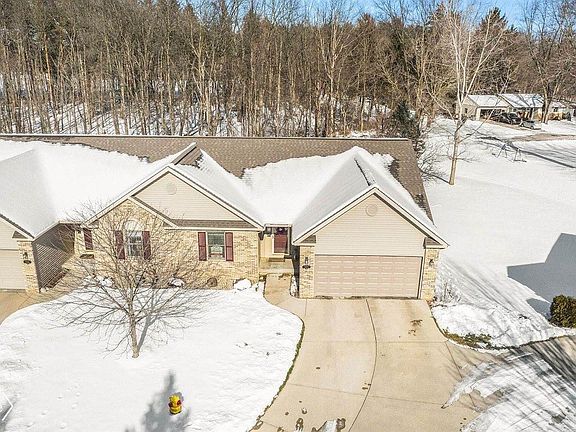 2nd image of 11070 Kasteel Ct