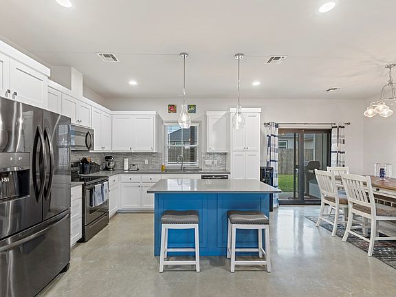 5th image of 714 Chinkapin Dr