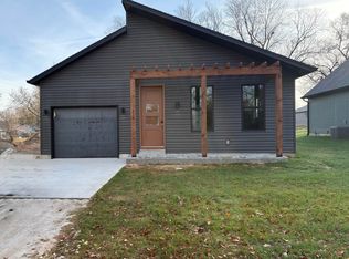 326 South Ave, Sparta, MO 65753
