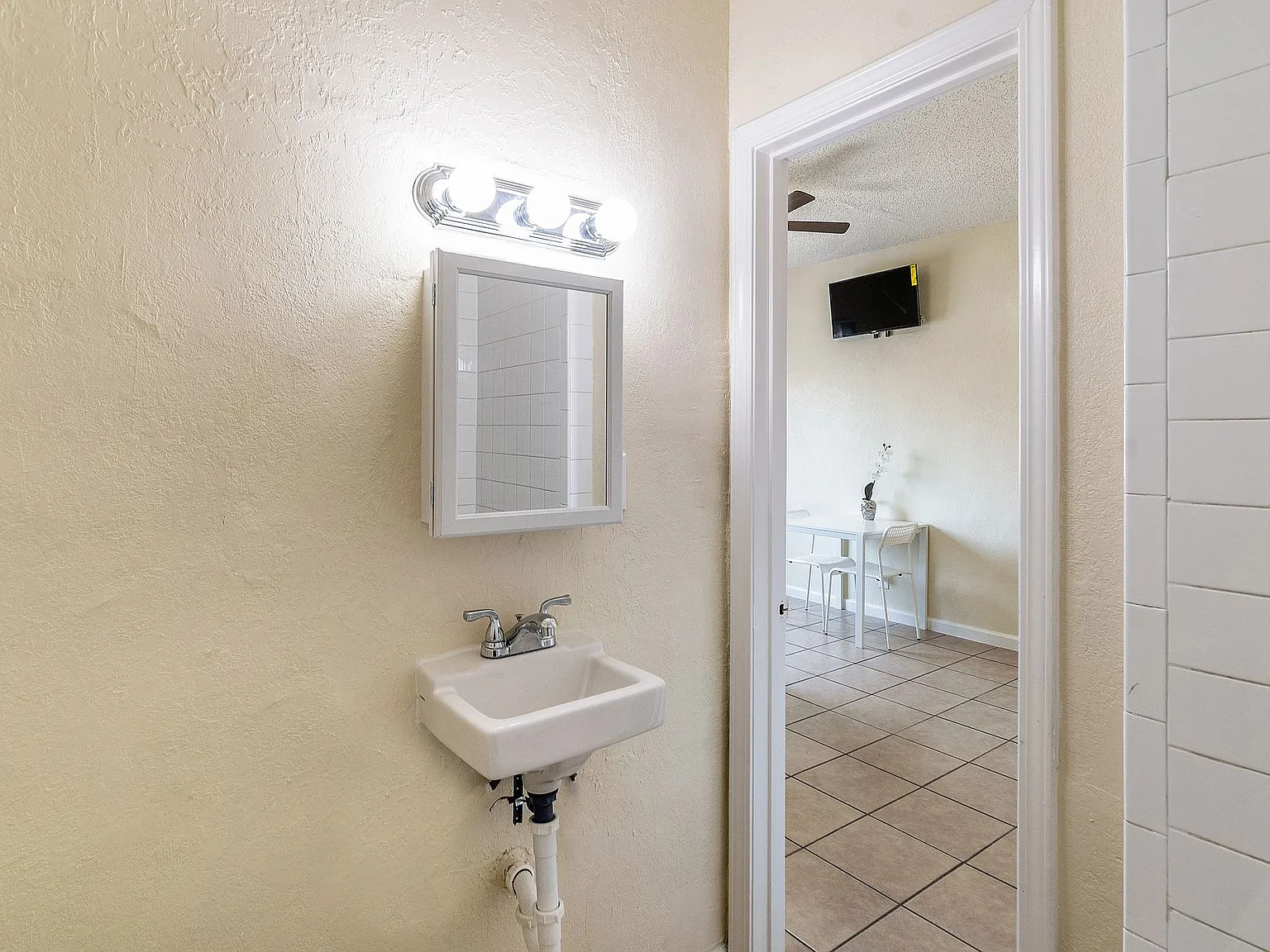 South Park Place Apartments — Photo 1