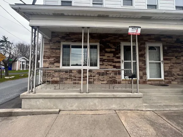 33 E Pottsville St, Pine Grove, PA 17963