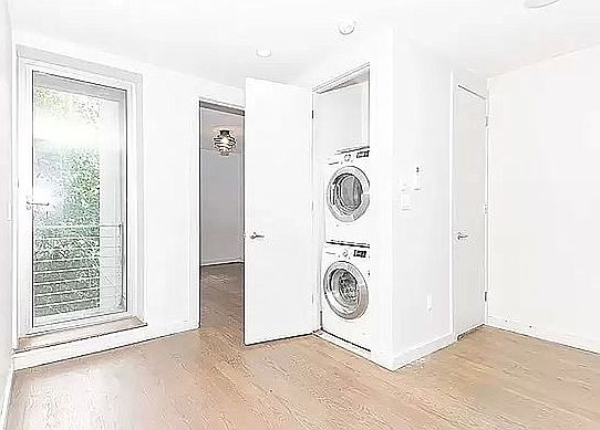 4th image of 274 Jefferson St #3BE