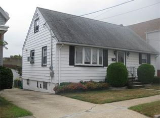 343 Alpine St, Perth Amboy, NJ 08861