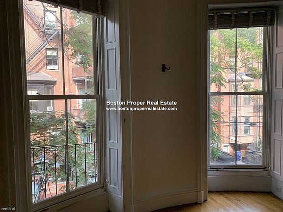 9 Marlborough #22 Boston - Back Bay Unit Photo 3