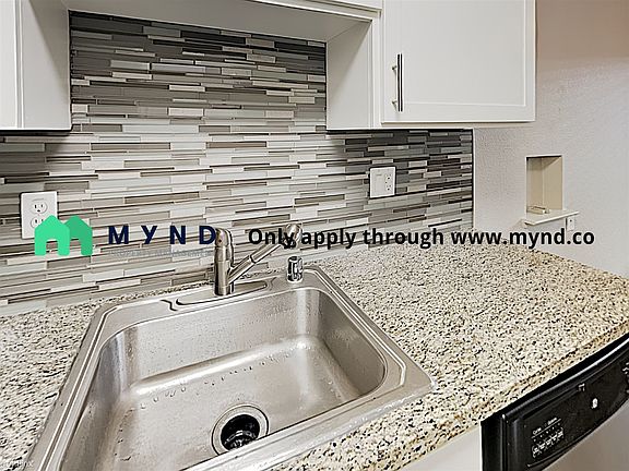5th image of 1626 27th St APT 9