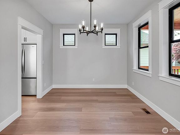 4th image of 8173 Silva Ave SE