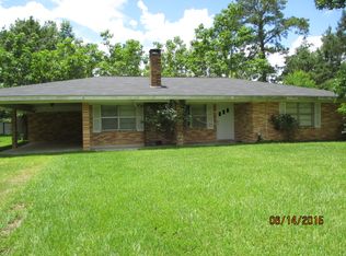 1121 N 7th St, Oakdale, LA 71463