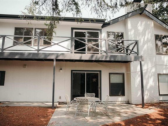 4th image of 535 Clarmount Ct NW