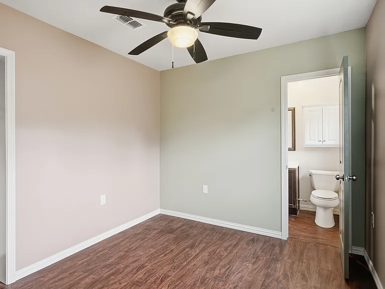 7606 Williamson Creek Dr — Photo 9