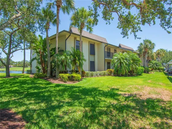 24 Plantation Dr APT 104, Vero Beach, FL 32966
