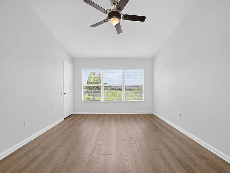 4979 Pond Ridge Dr — Photo 19