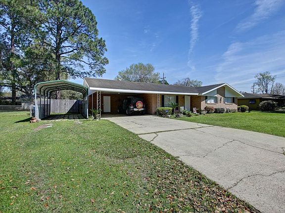 2nd image of 216 Woodvale Ave