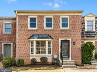 2293 Cartbridge Rd, Falls Church, VA 22043