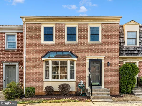 2293 Cartbridge Rd, Falls Church, VA 22043
