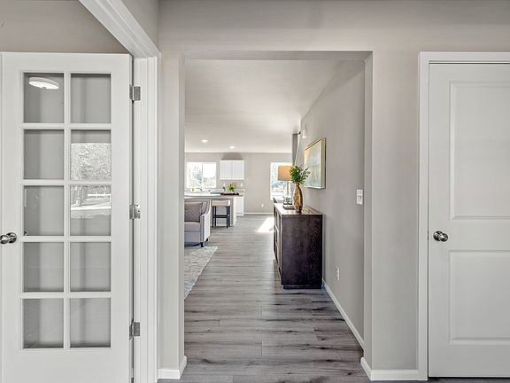 4th image of 2145 Seven Oaks St SE #5IQU9S