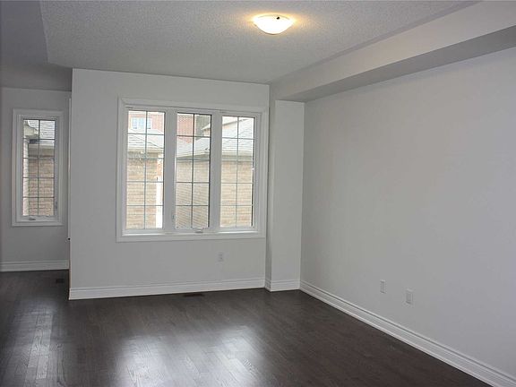 3rd image of 35 Carratuck St