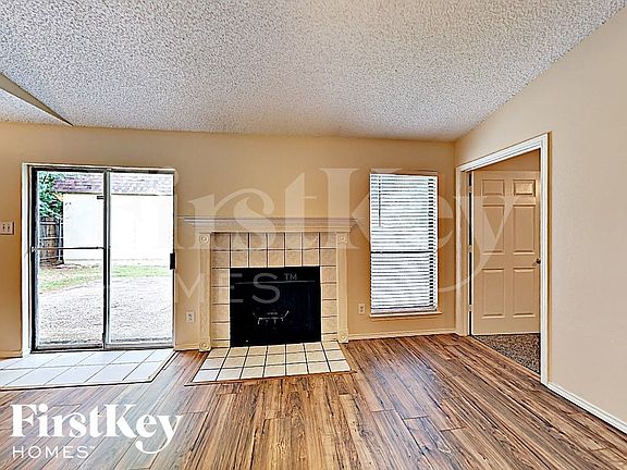 3rd image of 6222 Arrowwood Dr