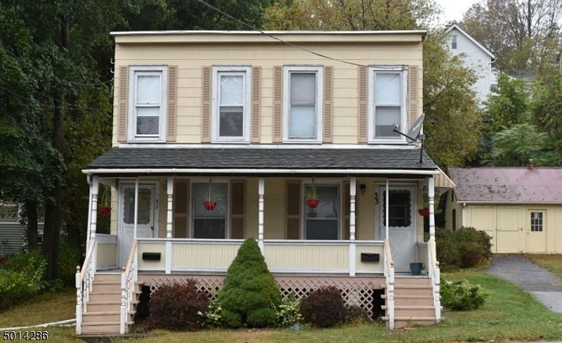 1st image of 33 E Main St