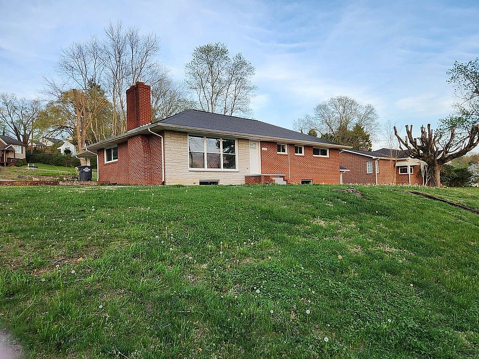 1st image of 3601 Montclair Rd