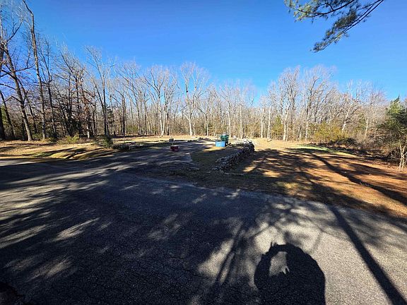 2nd image of 25 Tonsue Dr