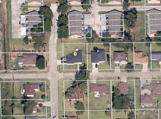 5090 Avie Ln, Beaumont, TX 77708