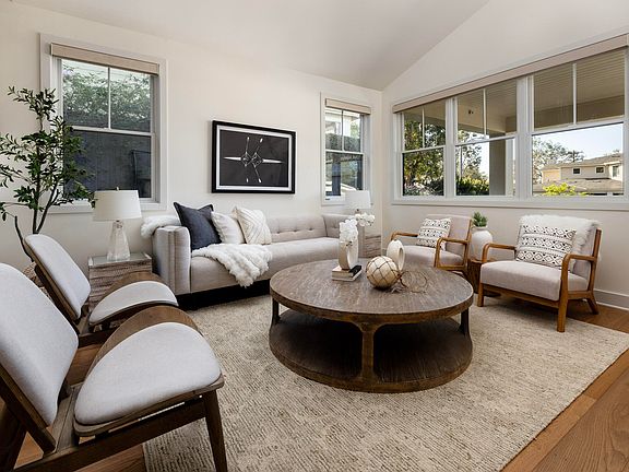 4th image of 1806 Lighthouse Way