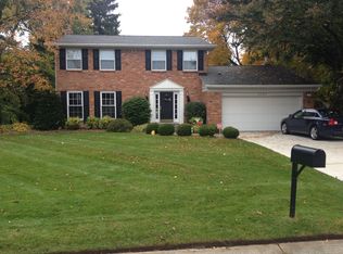 2329 Eaton Gate Rd, Lake Orion, MI 48360