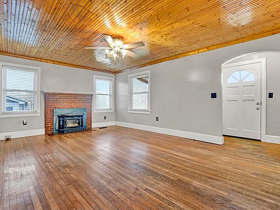 4th image of 312 Berkley Ave