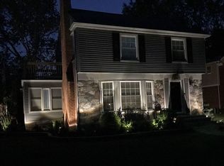 2711 Bembridge Rd, Royal Oak, MI 48073