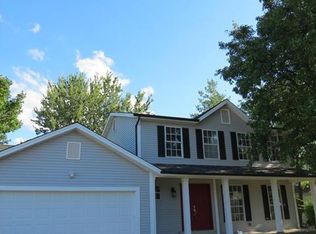 833 Keeneland Rd, Florissant, MO 63034