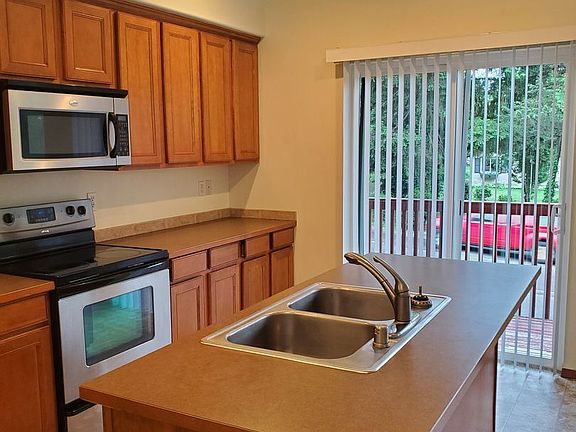 5th image of 20210 71st St E Unit A