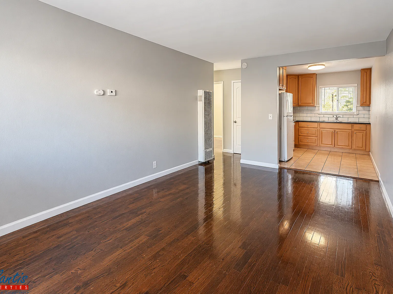 2 bed, 748 sqft, $2,595 — Photo 2