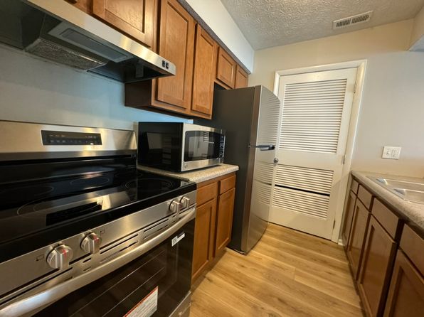 1118 Tall Oaks Cir #1124-06