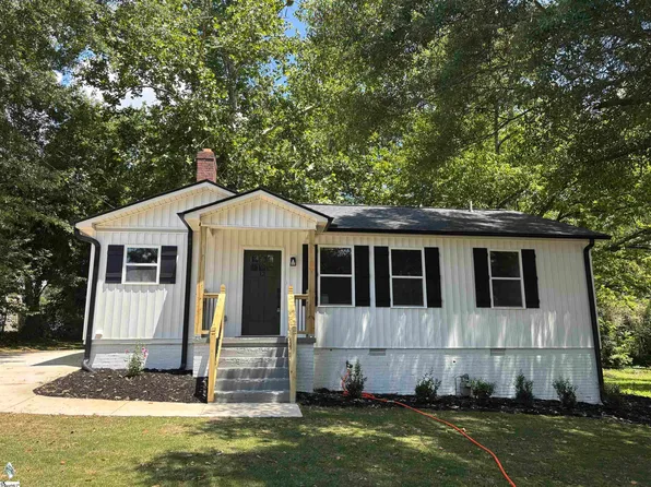 12 Valley View Ln, Greenville, SC 29605