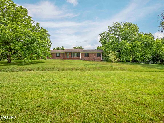 4th image of 2440 Vincinda Cir