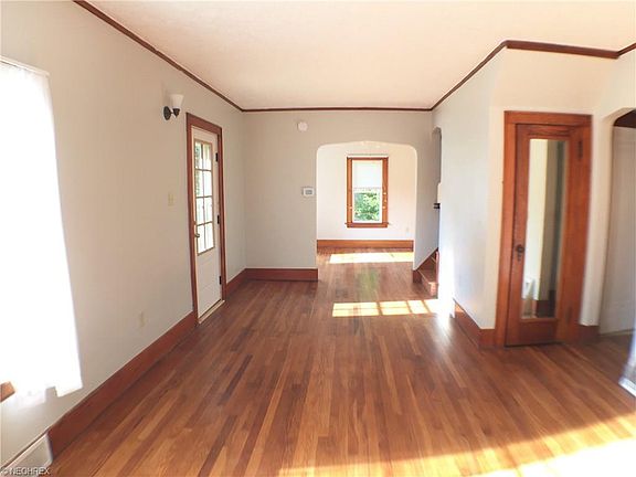 2nd image of 3077 Woburn Dr