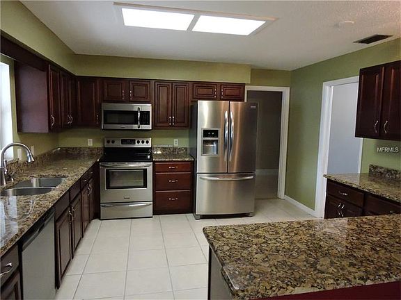 3rd image of 603 Orange Valley Ln