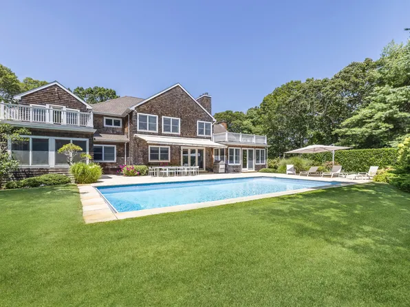 52 Hawks Nest Ln, Amagansett, NY