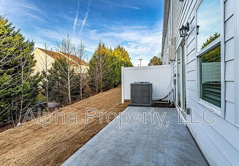 206 Round Back Way — Photo 25