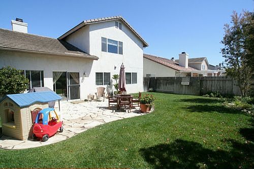 5th image of 1551 Daffodil Ave