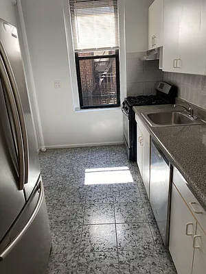 Rented by SUN WOOD REAL ESTATE | media 21