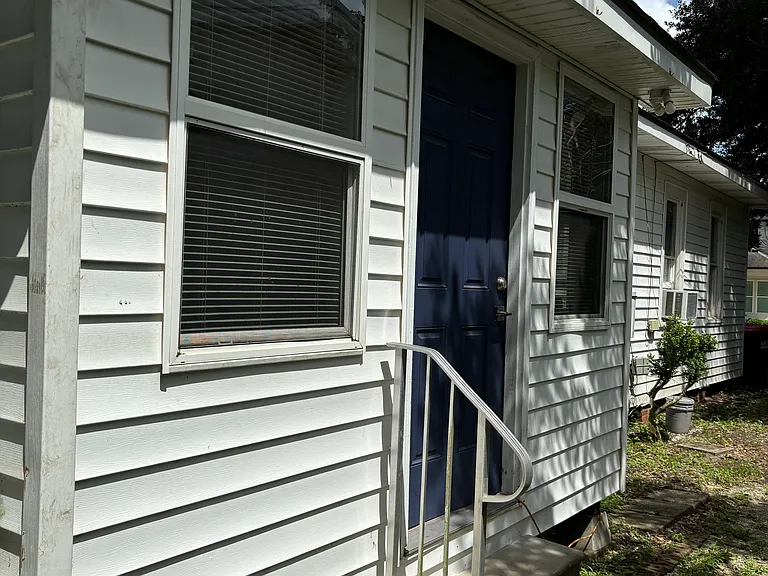 112 Louisa Blvd #1/2 — Photo 1