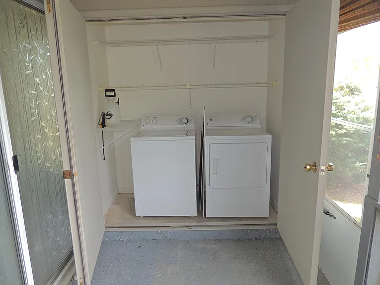 925 Fairwood Lakes Ln #25-A — Photo 15